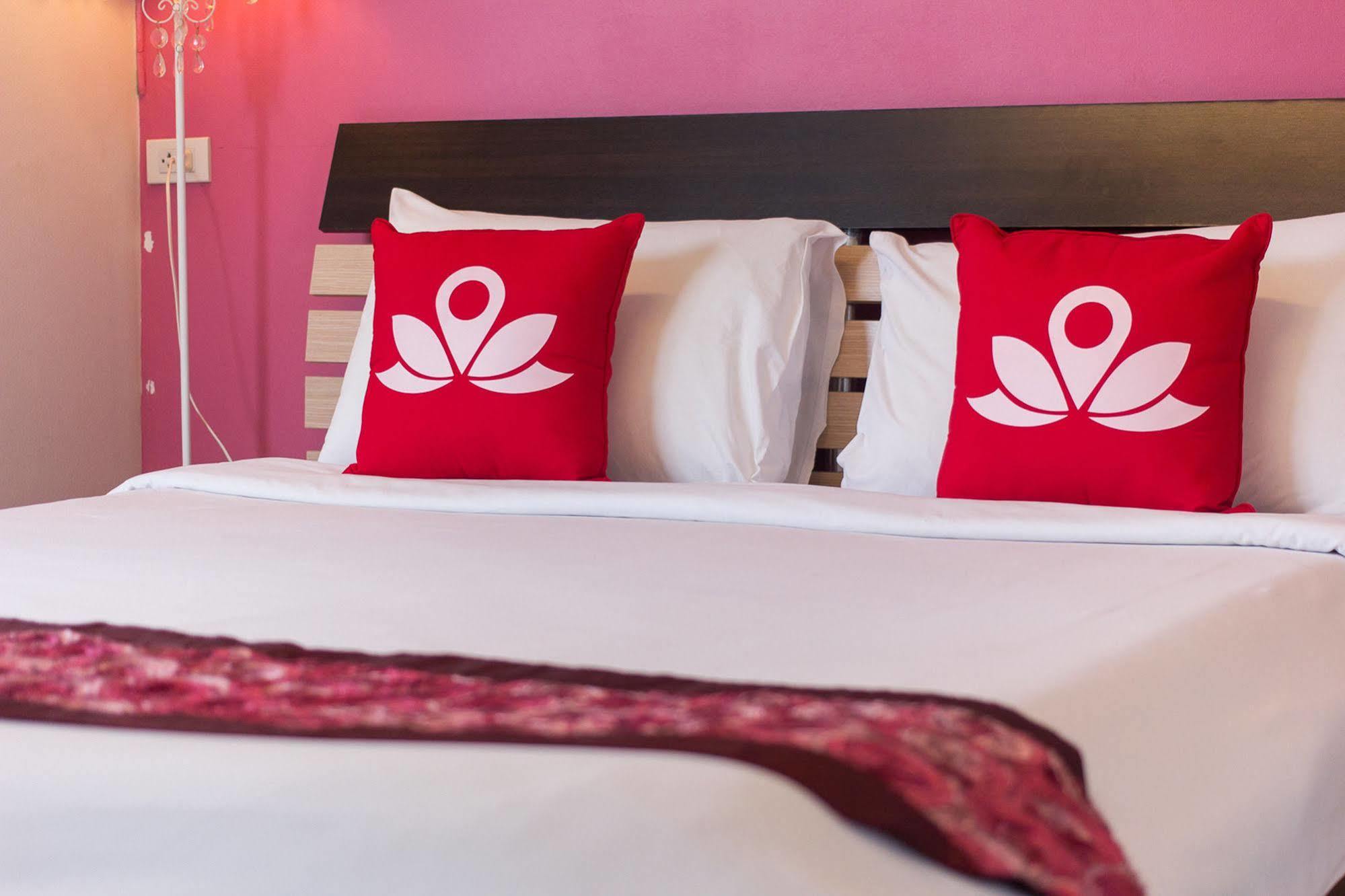 Zen Rooms Damrongrak Road Bangkok Eksteriør billede
